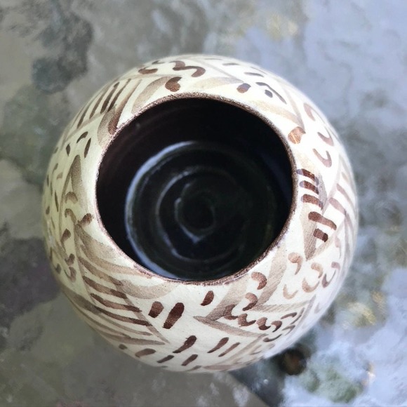 Brown and White Pottery Bud Vase or Pen-Pencil Holder - Picture 8 of 8